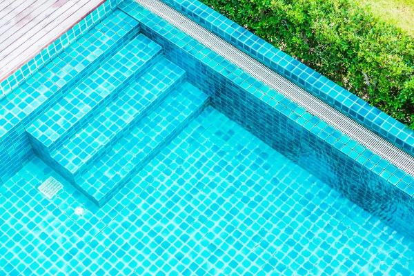 Light blue swimming pool tiles | Reasonable price, great purchase